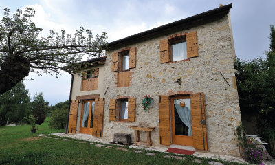 scuri-balconi-legno-falegnameria