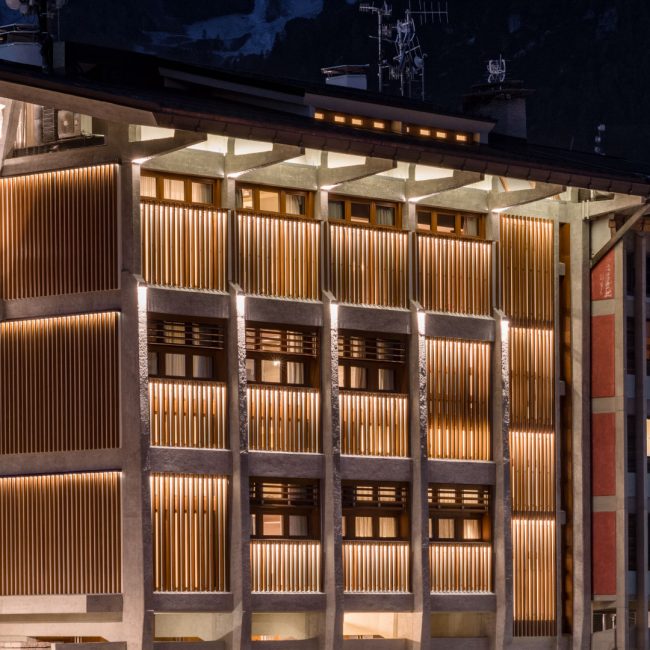 Fornitura serramenti del Palazzo Ex Telve ora "Luce Delle Dolomiti" a Cortina.