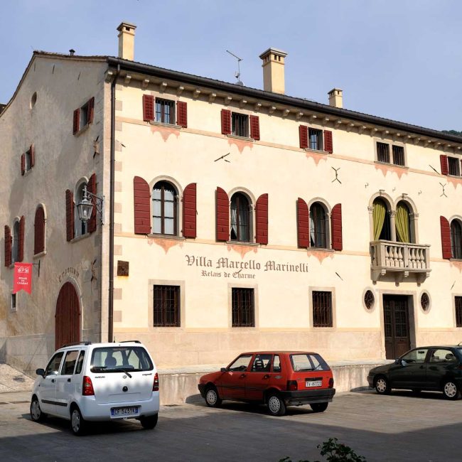 Restauro scuri Villa Marcello Marinelli a Cison Di Valmarino.